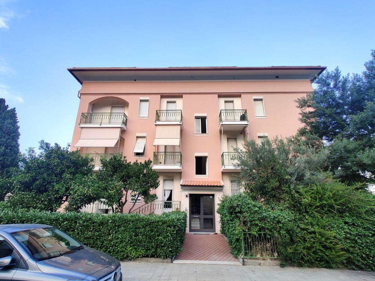 Sotto Il Cielo Apartment Finale Ligure Exterior foto